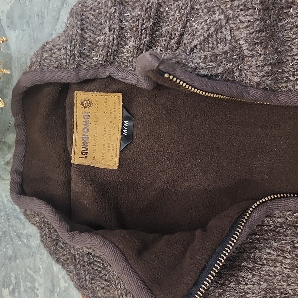 Laundromat The Oxford Sweater Jacket Medium Handmade Wool Knit Brown Like New - Picture 4 of 13